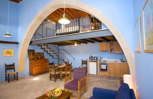 Psematismenos Hotel | Evkarpos Country House