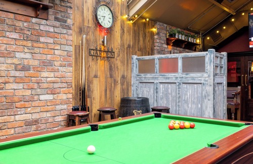 Carlow Apartment | Ewings Bar & Self-Catering Accommodation