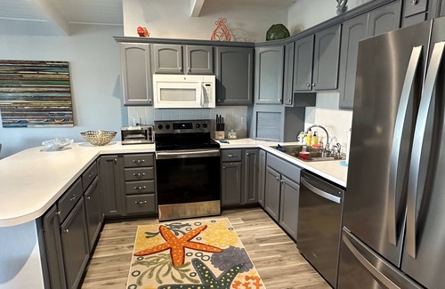 Big Pine Key House | Excellent boating location-65 ft frontage on deep canal