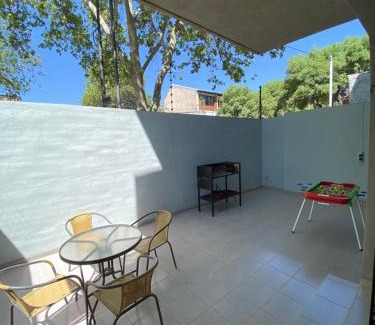 Mendoza City Center Apartment | Excepcional apartamento, con patio cochera y parrilla en el centro