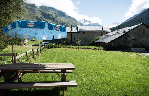 Champagny-en-Vanoise Ski Chalet | Exceptional 300m2 chalet in the heart of the Parc de la Vanoise