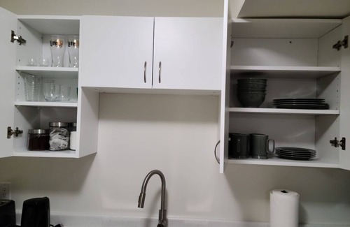 Transcona House | Exceptional 2 Bedroom Basement Suite