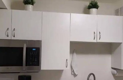 Transcona House | Exceptional 2 Bedroom Basement Suite