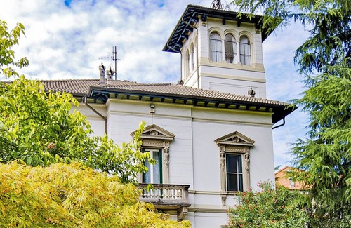 Verbania Apartment | Exceptional 3-room-tower apartment in a beautiful Jugendstilvilla