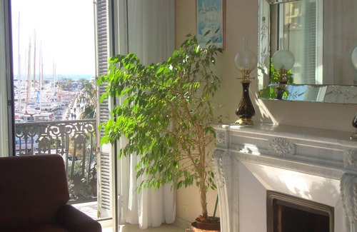 Le Suquet Apartment | Exceptional Appart de charme 3 * at ♥ of Cannes Vieux Port, foot of Suquet
