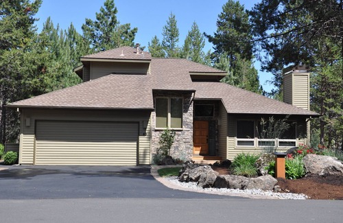 Deer Park House | Exceptional Sunriver Home close to Bend and Mt. Bachelor