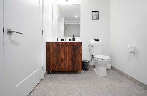 Hoboken Apartment | Exclusive 1BR Apt with NYC View