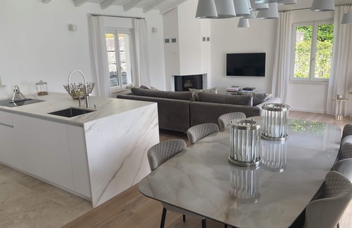Ronco sopra Ascona Villa | Exclusive 4 1/2 bedroom villa, with 2 parking, swimming pool.