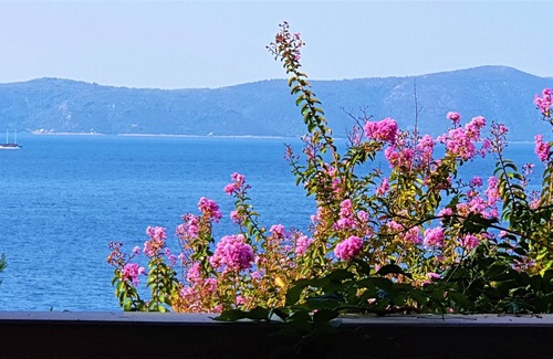 Drasnice Apartment | Exclusive apartment with beautiful sea views and balcony