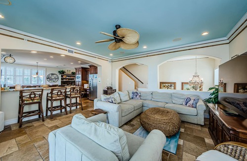 Indian Rocks Beach House | Exclusive Aqua Escape | Beachfront | Private Pool