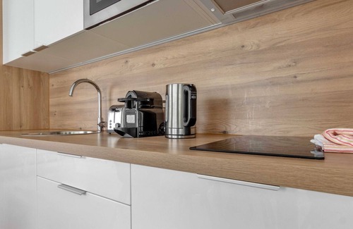 Champigny-sur-Marne Apartment | Exclusive apt with Garden - 6P - Near Disney/Paris