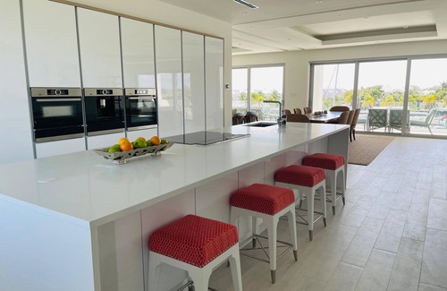 Palm Cay Condo | Exclusive One Marina Condo at Palm Cay, luxury amenities, 3 BR, large open space