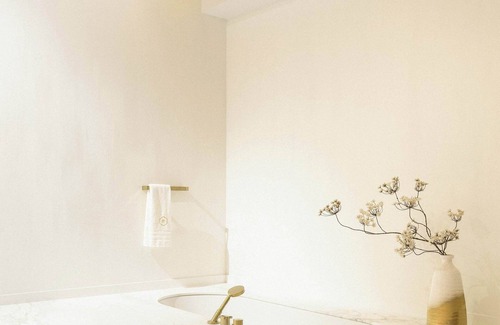 Antwerp Apartment | Exclusive & Rooftop Private Suite