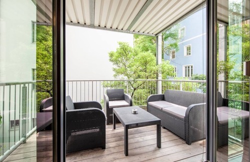 Gartnerplatz Apartment | Executive apartment across from the Viktualienmarkt