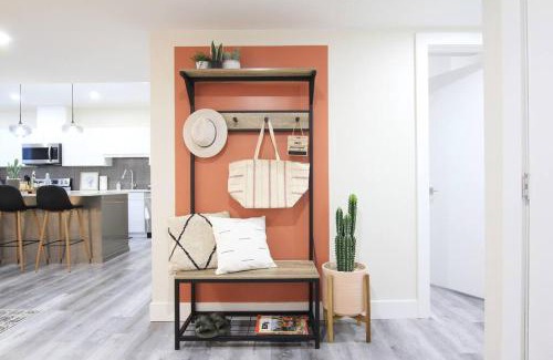Edmonton Apartment | Executive Bsmt Suite, King Bed, 5 min to DT & Whyte Ave, Sleeps 6!
