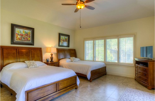 Barton Creek Lakeside Cottage | Executive Cottage in Barton Creek Lakeside