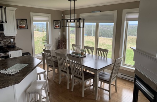 Logy Bay-Middle Cove-Outer Cove House | Executive Home Stunning Ocean View, St John's 10 min Sauna, Firepit, Fitness Rm