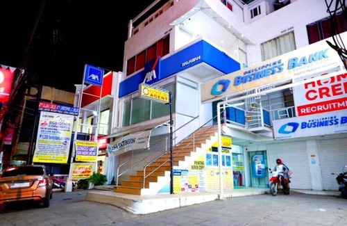 Puerto Princesa City Centre Apartment | Executive Oasis: Stylish Living in Puerto Princesa