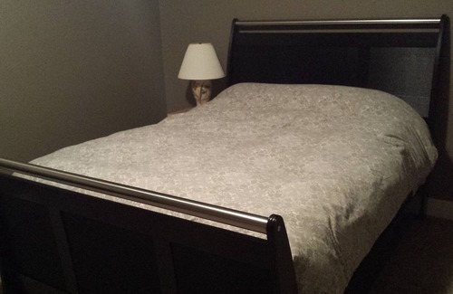 Saskatoon Bed & Breakfast | Executive Quiet Home on Edge of City1