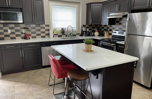 Edmonton House | Executive three bedroom home in Bonnie Doon/mill creek area.