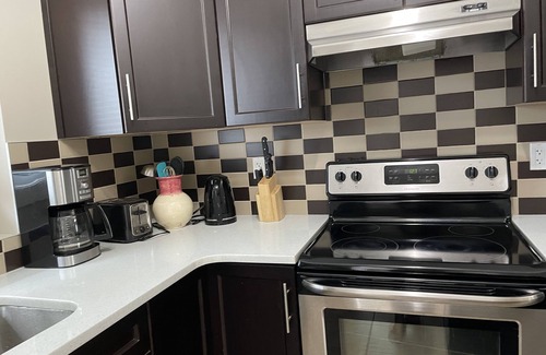 Edmonton House | Executive three bedroom home in Bonnie Doon/mill creek area.
