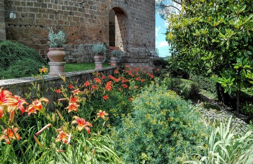 Proceno Apartment | Experience a breathtaking vacation in a castle, restaurant, stunning views