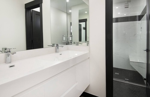Edwards House | Experience Comfort in the Heart of the Vail Valley: Modern 2-Bedroom Sleeps 6