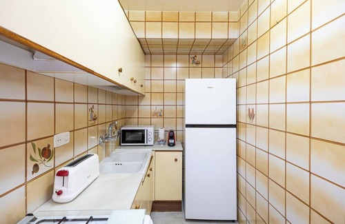 Cornella de Llobregat Apartment | Experience the charm of our lovely and intimate 3-bedroom home.