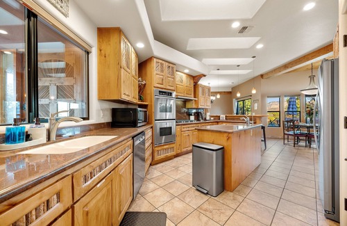 West Sedona House | Experience luxury Spectacular Sedona Destination with POOL, SPA & SAUNA in the heart of Sedona