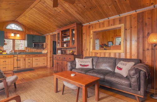 McMurrich/Monteith Cottage | Experience Muskoka in our dog friendly cottage with 2 beautiful A-frame bunkies