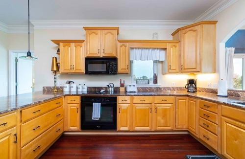 St. Augustine House | Experience the mesmerizing beauty of the Atlantic Ocean from the recently renovated 1500 sq