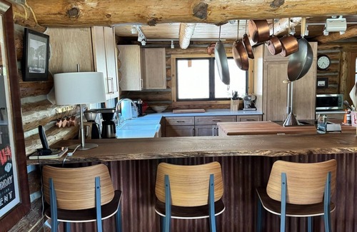 Sun Valley Cabin | Experience the tranquility and magic of Sun Valley at this Board Ranch log cabin