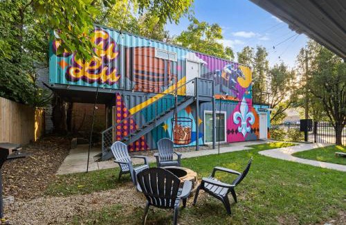 Phoenix Hill Apartment | Experience the Unique Re-Nu Shipping Container #3