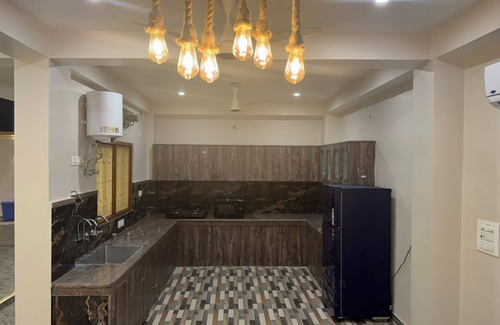 Varanasi House | Explore Kashi with SerenityStays : Spacious 8 Bedroom Retreat at City Centre!