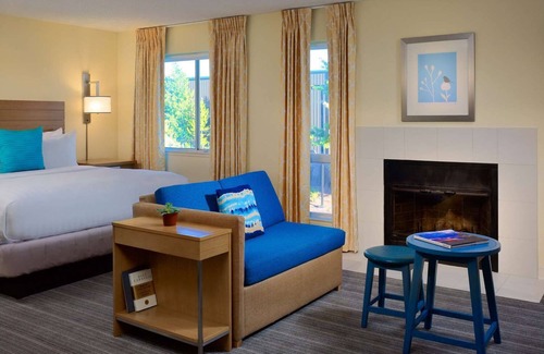 Flagstaff Hotel | Explore the Grand Canyon and More from Our Inviting Flagstaff Property! w/Pool