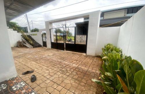 Depok Hotel | EXPRESS O 92147 Nia Residence