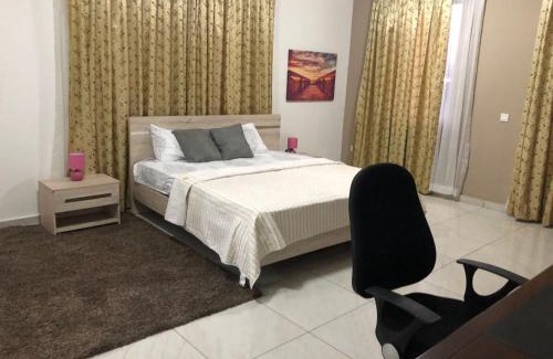 Greenhill Apartment | Exquisite 2 Bedroom Apartment for Family with Pool