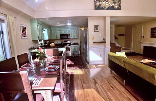 Hurley Ski Chalet | Exquisite Chalet by Ashokan water & Woodstock’s most scenic sites-WITH GENERATOR