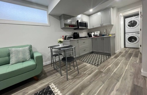 Regina Apartment | Exquisite Guest Suite in Regina