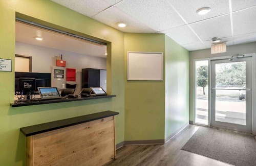 Northeast Pensacola Hotel | Extended Stay America Select Suites - Pensacola - Northeast