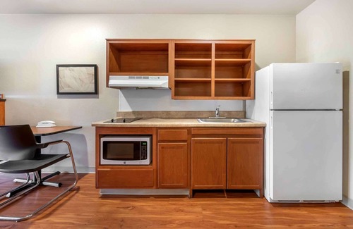Fayetteville Hotel | Extended Stay America Select Suites - Fayetteville - I-49