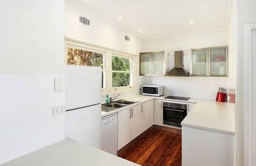 Terrigal House | Extra large family home Amazing views of Terrigal beach