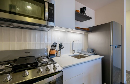 Santa Ana Apartment | Extraordinary 1BR With Balcony in Santa Ana