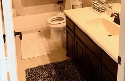 Waxahachie House | Extraordinary 2 story home in gated community