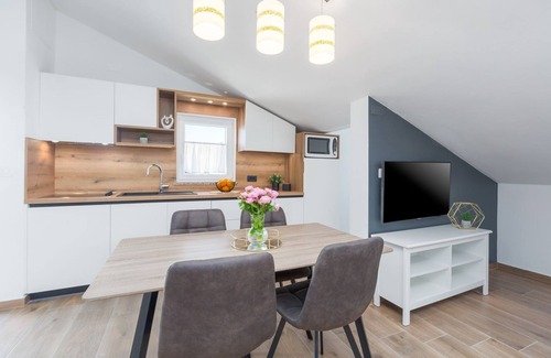 Spadici Apartment | Extravagant flat just 250 metres from the beach with private balcony, barbecue, WiFi