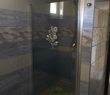 Sarvar Apartment | Ezüstfenyő Vendégház