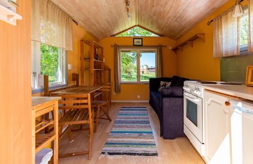 Farosund Cabin | Fårösunds Semesterby