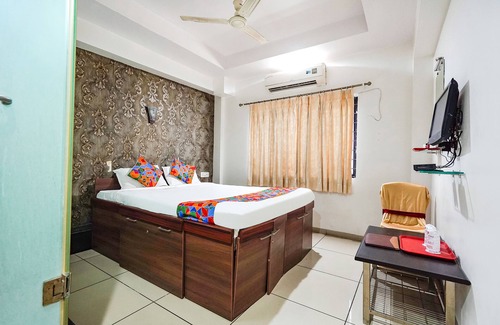 Hingana Hotel | Fabexpress Jk Lions