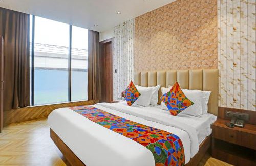 New Delhi House | FabHotel Baba's Inn Kirti Nagar