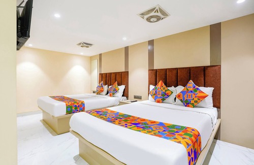 Dharavi Hotel | Fabhotel Dolphin Residency